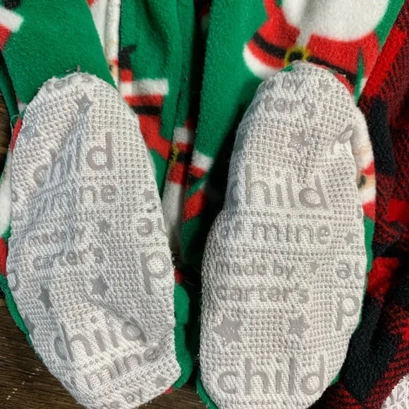 Carter footed Christmas pajamas 12 months - Picture 3 of 6